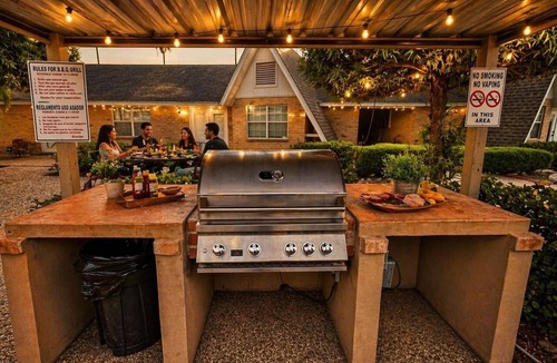 McAllen Apartment | Cozy Retreat I Pool & BBQ | Prime McAllen Location
