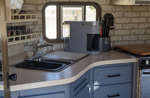 Foothills House | Cozy Retro Camper - Enjoy the Cool Arizona Weather