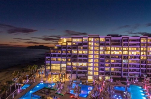 El Tezal Resort | Cozy room in a resort with AC, WiFi. Free Yoga, Gym, & beach bike at the resort