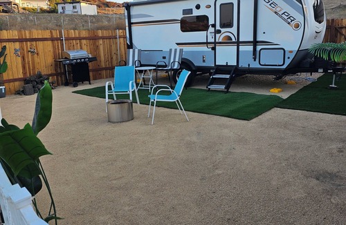Menifee House | Cozy RV with AC and WiFi in charming Menifee privateclose to temecula winery.