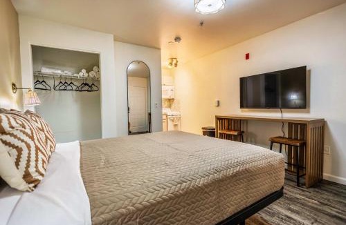 Tolleson Apartment | Cozy Studio Retreat in Tolleson for 2 Guests