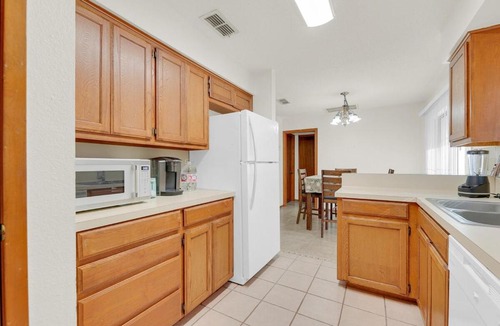 McAllen Apartment | Cozy & Walkable Avocet Ave Condo - Prime Location
