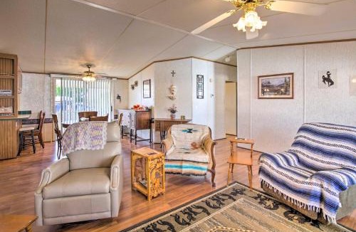 The Foothills House | Cozy Yuma Retreat w/Furnished Patio & Grill!