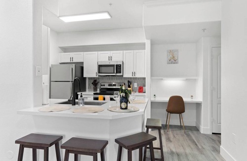 Chandler Apartment | CozySuites at Chandler