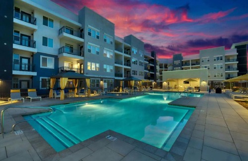 Glendale Sports and Entertainment District Apartment | CozySuites at Cuvee