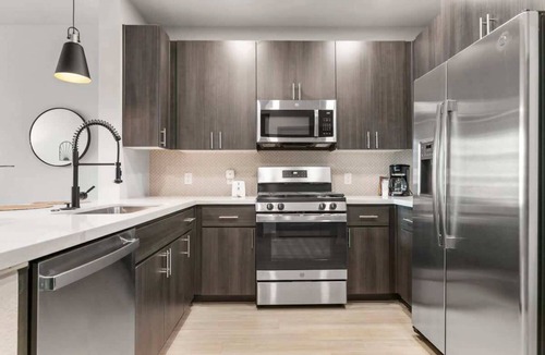 Roosevelt Apartment | Cozysuites PHX RORO Gym, Pool, Pets, Parking! #7