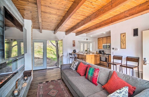 Crestline Cabin | Crestline Cabin w/Deck: 1 Mi to Lake Gregory