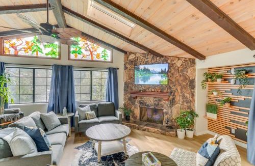 Crestline House | Crestline Home w/Private Hot Tub: Steps to Lake!