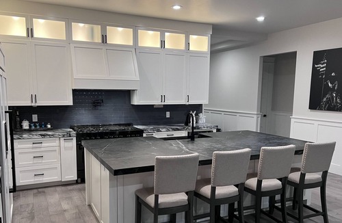 Buckeye House | Custom 3500 sq ft home 4 BR 3.5 Ba Pool /10 person spa on 1 acre with RV hookup.