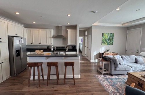 Malibu House | Cute 3 Bdr Home W/Pool/Spa & Amazing Views In Malibu Mtns. 15 Min From Beach