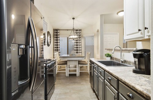 Northwest Ranch House | CUTE 3 bedroom home with outdoor kitchen. Sleeps 6