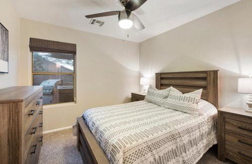 Northwest Ranch House | CUTE 3 bedroom home with outdoor kitchen, Sleeps 6