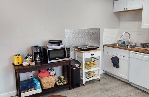 F. Q. Story Cottage | Cute Casita Downtown Phoenix