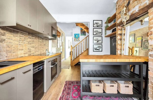 Darlinghurst House | Darlinghurst Sky Deck Home | City at Your Feet
