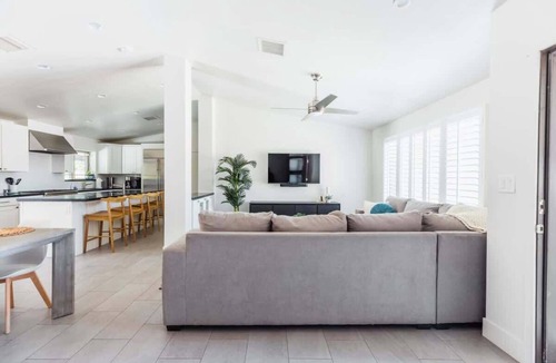 South Scottsdale House | Daylight Dream | 4BR Pool Home Near Old Town