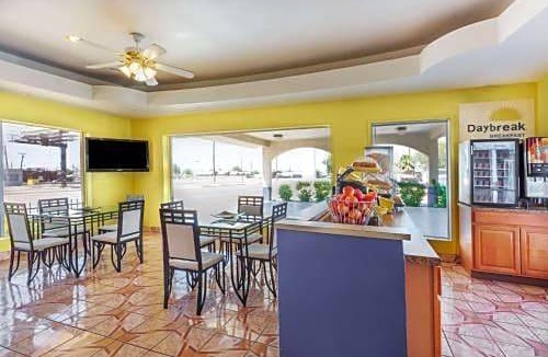 Downtown Phoenix Hotel | Days Inn by Wyndham Airport - Phoenix