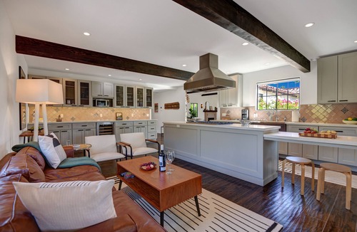 Uptown Design District House | Del Sol Retreat - Old Las Palmas.