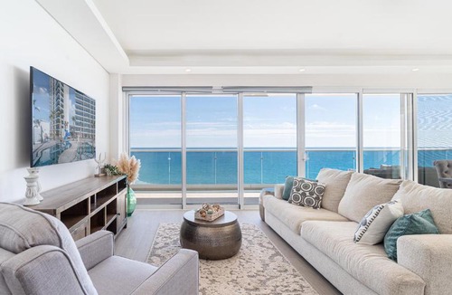 Backus House | Delightful 2 bedroom condo Encantame Towers Verano 705