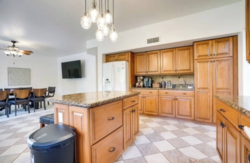 Garden Lakes House | Delightful 6-bed 3 full bath house in Avondale. Pool, Spa NFL MLB NASCAR Golf +