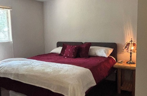 Noxon Cabin | Delightful lodge with WiFi in the heart of Bull River- 5 bedrooms available,