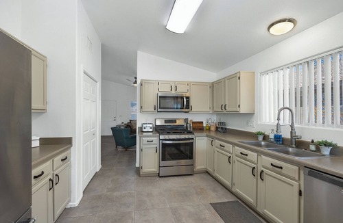 Dove Mountain House | Delightful Vacation Home - Trails, Golf & Dining!