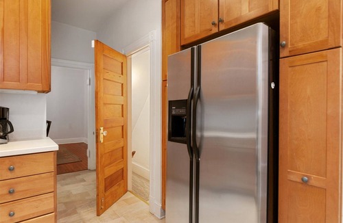 Stanton Park House | Deluxe Private Bedroom on Capitol Hill | Graduate & Intern Housing