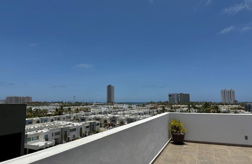 Villa Marina Apartment | Depa in Cerritos near the Beach with Great Amenities By GPS
