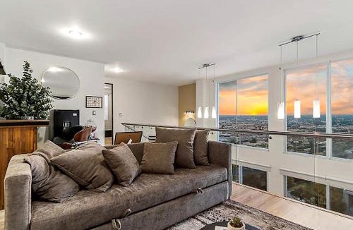 Juriquilla Apartment | Depa Penthouse Doble Altura en Juriquilla con terraza y alberca climatizada