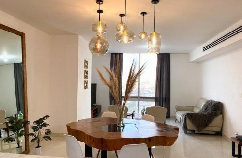 Monterrey Centro Apartment | Departamento dentro paseo Santa Lucía Monterrey