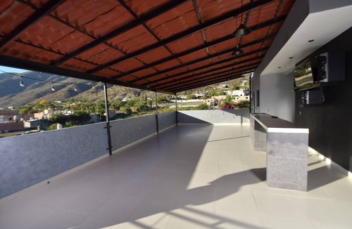 Raquet Club Apartment | Departamento y Terraza Aviña