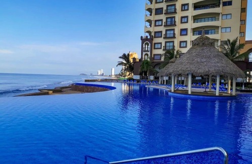Marina Mazatlan Hotel | Departamentos Grand G