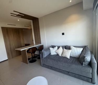 Americana Apartment | Depto 6 person Alberca Gym Cowork Estacionamiento