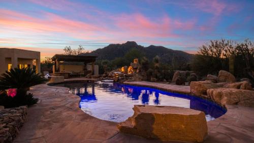 Carefree House | Desert Cascade by AvantStay