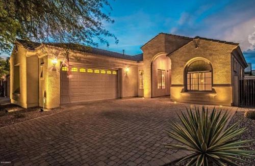 Tramonto House | Desert Escape with Private Pool and Jet Tub, 3BR Home