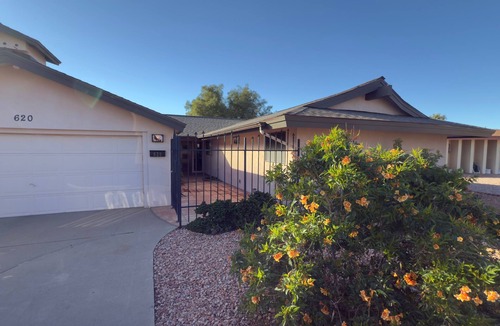 Golden Hills House | Desert Oasis backing Golden Hills Golf Course.
