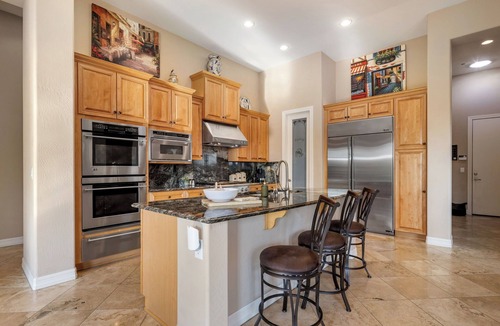 Anthem Country Club House | Desert Oasis - Rare Resort-Style Escape in Anthem Country Club – Heated Pool, Spa, Putting Green + More!
