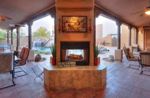 Maricopa House | Desert Oasis Tropical Backyard on 3.5 Acre Ranch - Bunkhouse