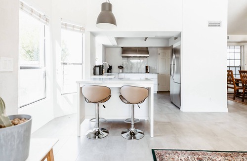 Paradise Valley Village House | Desert Retreat Phoenix - Tesla Charger, Pool with Heat Avail