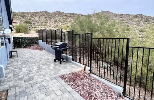 North Mountain House | Desert Valley Stay - Mountain Views
