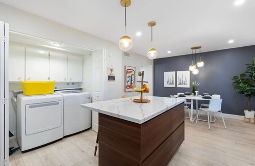 Casa Granada Townhouses Villa | Designer Townhome w/Luxe Finishes & Bright Flair