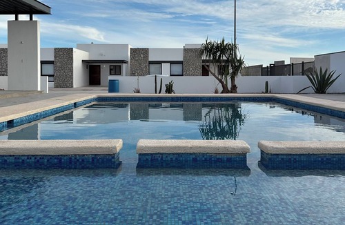 Miramar Condo | Discover Paradise Just 2 Minutes Away: Your Cozy, Beachside Haven Awaits!