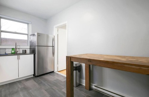 Cote-Des-Neiges—Notre-Dame-De-Grace Apartment | District Deux | Modern 2BR in MTL West
