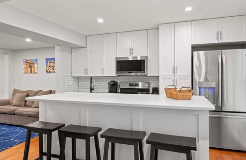 Columbia Heights Villa | District Townhome | Two Free Parkings | Howard U
