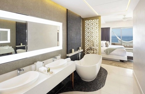 Cabo San Lucas Resort | Dive into Luxury at Garza Blanca Resort 1 bdrm