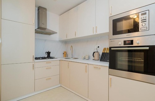 Mirow Apartment | DJA Chłodna, Wola
