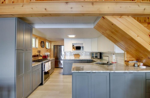 Deer River House | Dock + Fire Pit: Lakefront Cabin in Deer River!