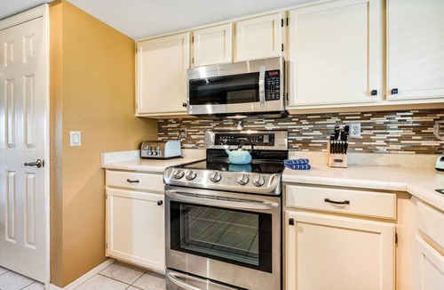 Cave Creek House | Dog-friendly, Cave Creek home with covered patio, hot tub & mountain views
