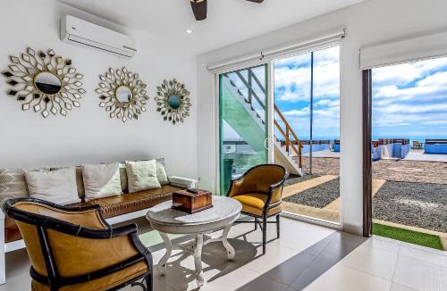 La Paloma House | Dog-friendly Ocean-view Retreat with Pool Access plus Rooftop Deck, AC