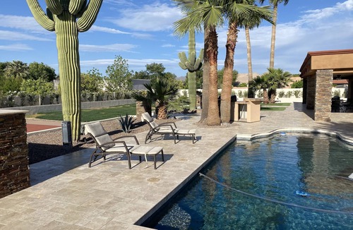 Mesa House | Double Eagle Villa with pool and pickleball close to Scottsdale!