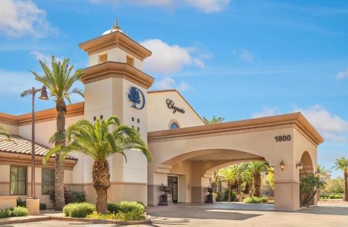 Gilbert Hotel | DoubleTree by Hilton Phoenix-Gilbert